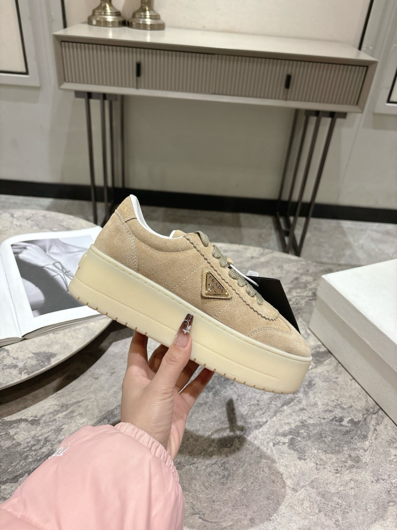 Pra*a sneakers